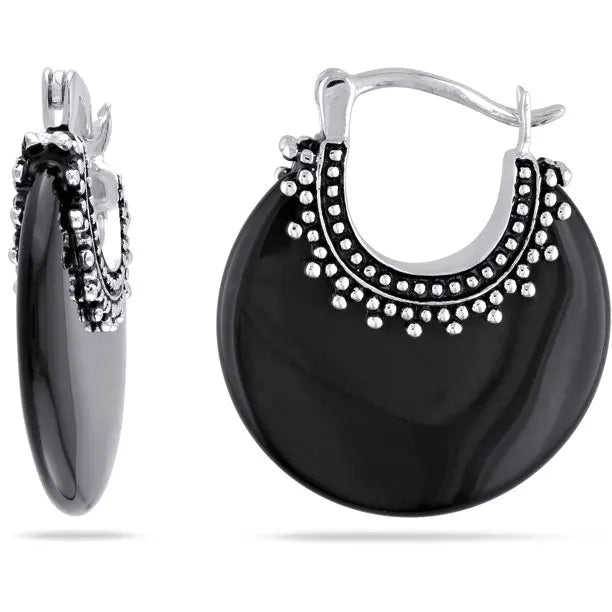 Charming Silver Earring for Any Occasion