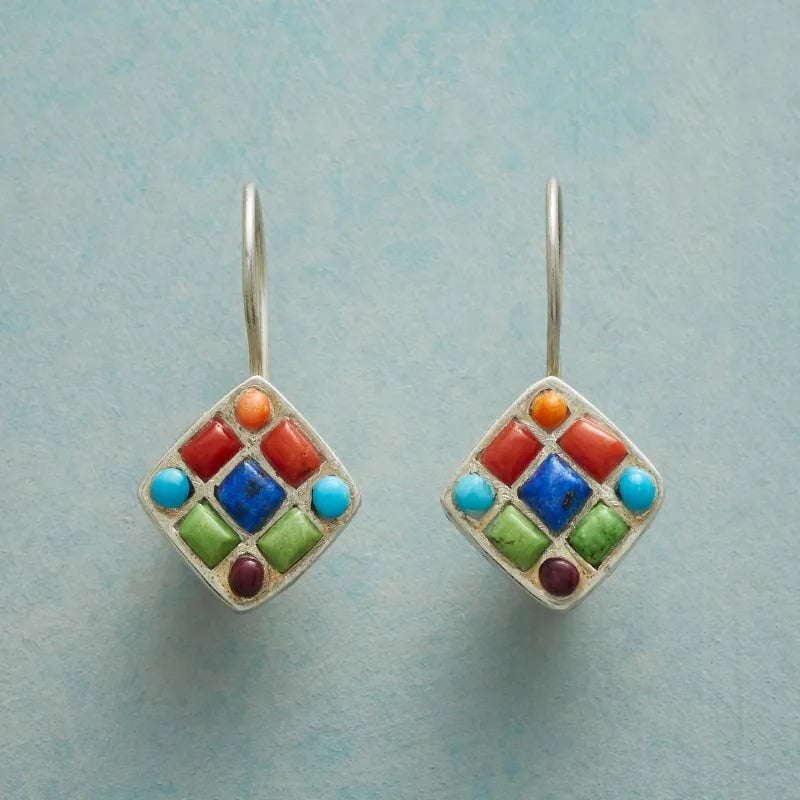 Charming Silver Earring for Any Occasion