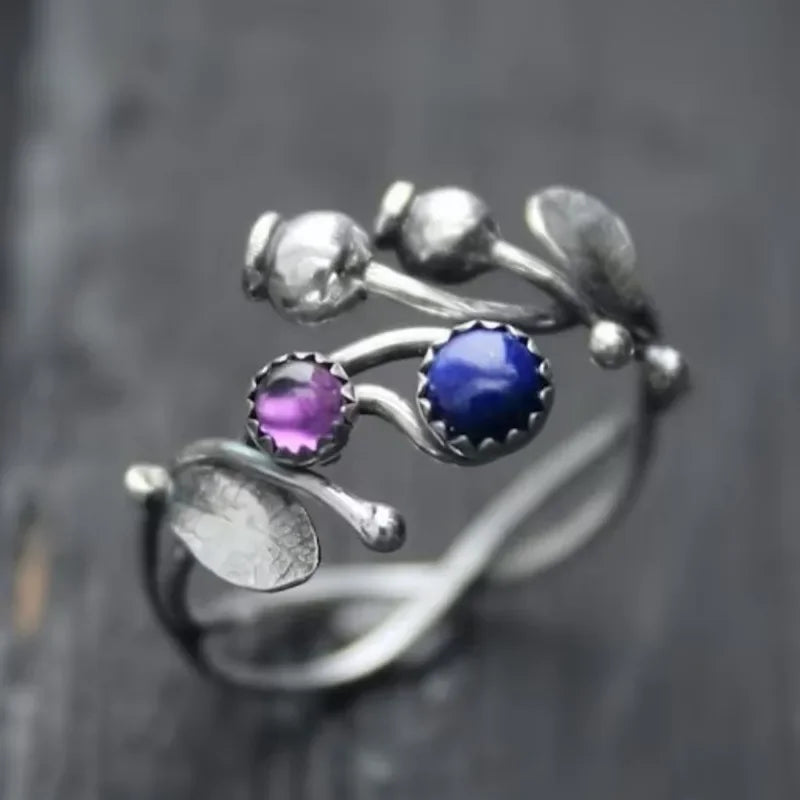 Classic Silver Ring with Timeless Appeal