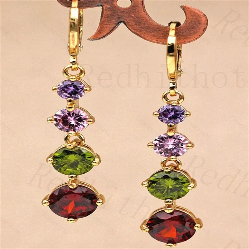 Stunning Gold Earring for Daily Wear