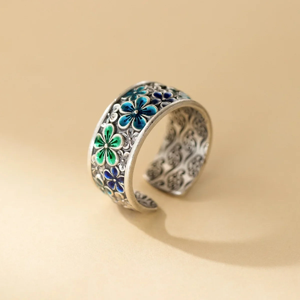 Elegant Silver Ring for Every Occasion