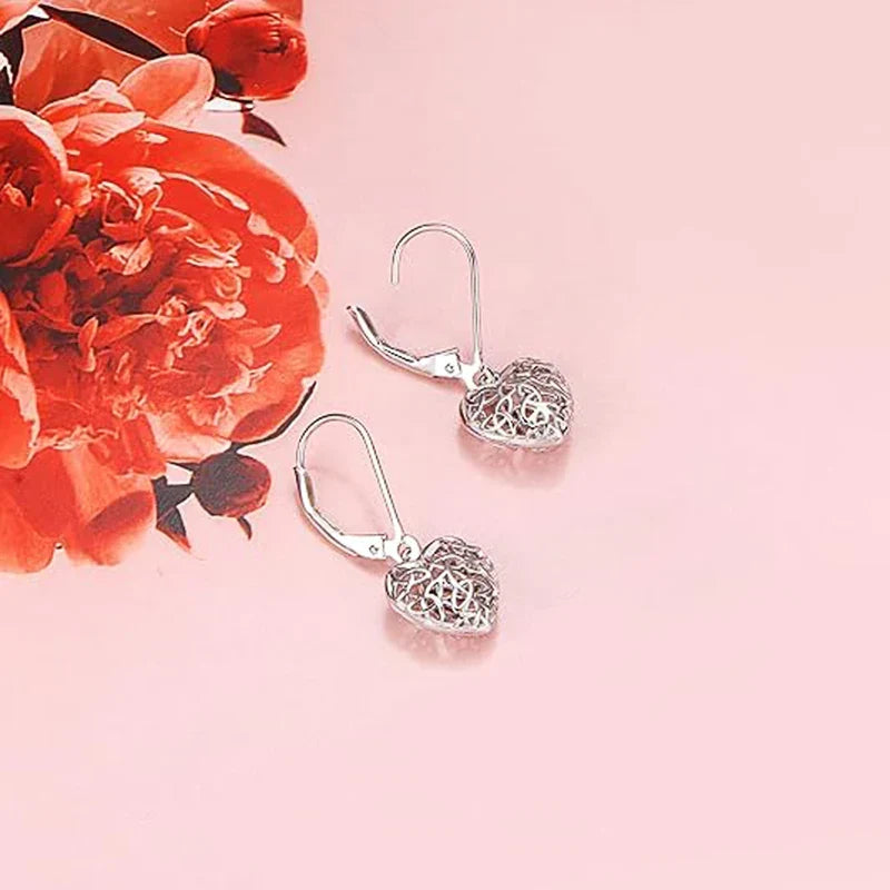 Charming Silver Earring for Any Occasion
