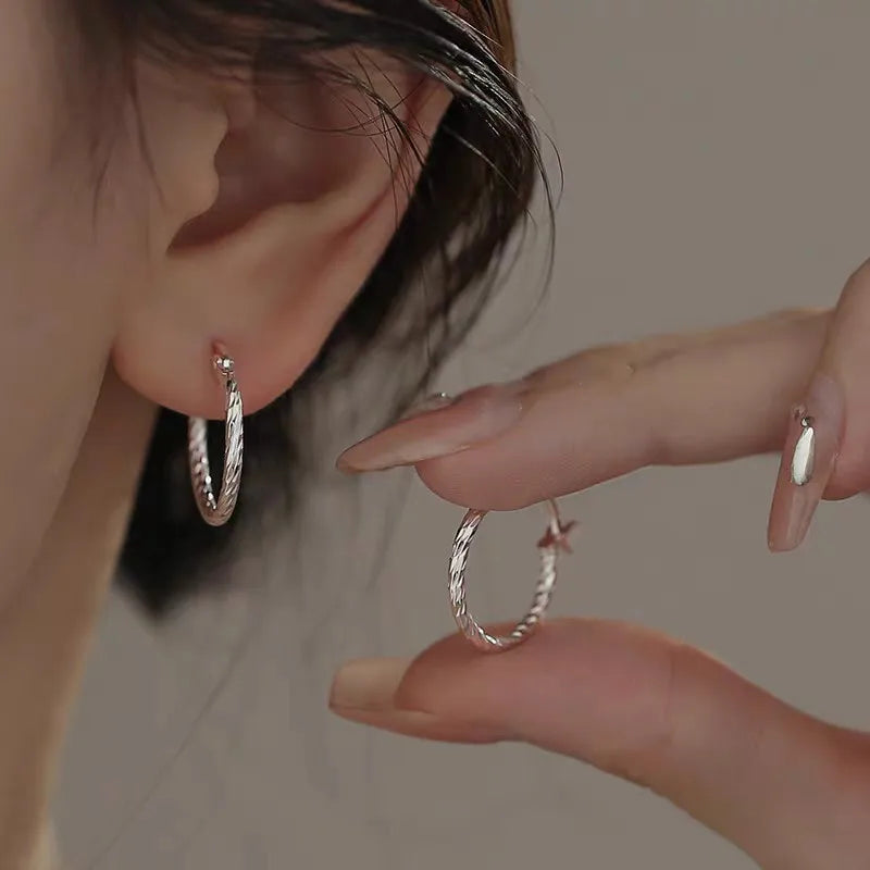 Elegant Silver Earring for Every Occasion