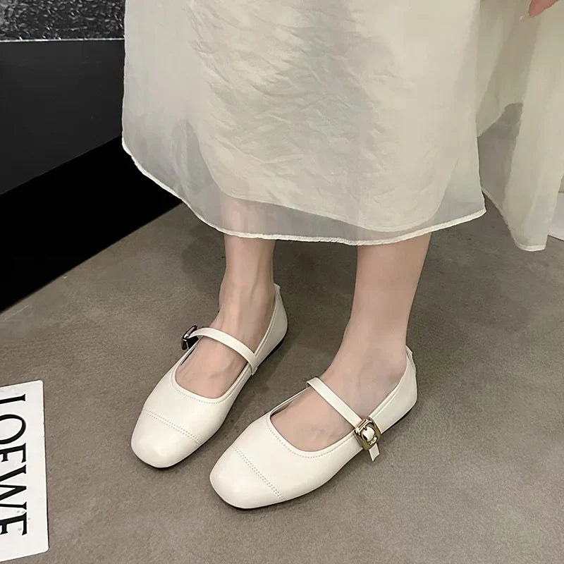 Tailored and Comfortable Orthopedic Shoes