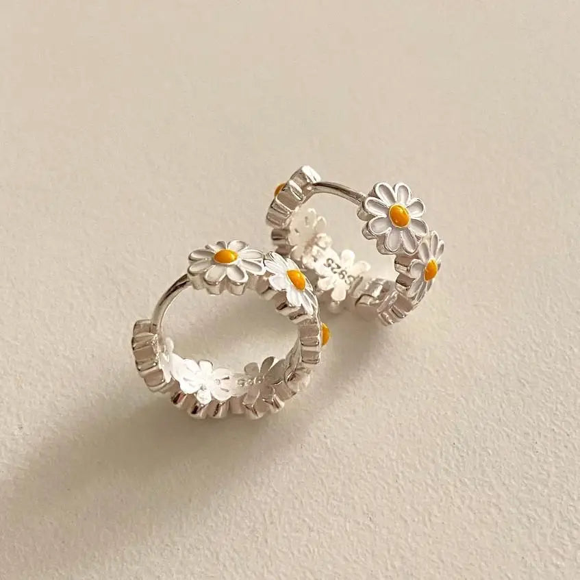Stunning Silver Earring for Daily Wear