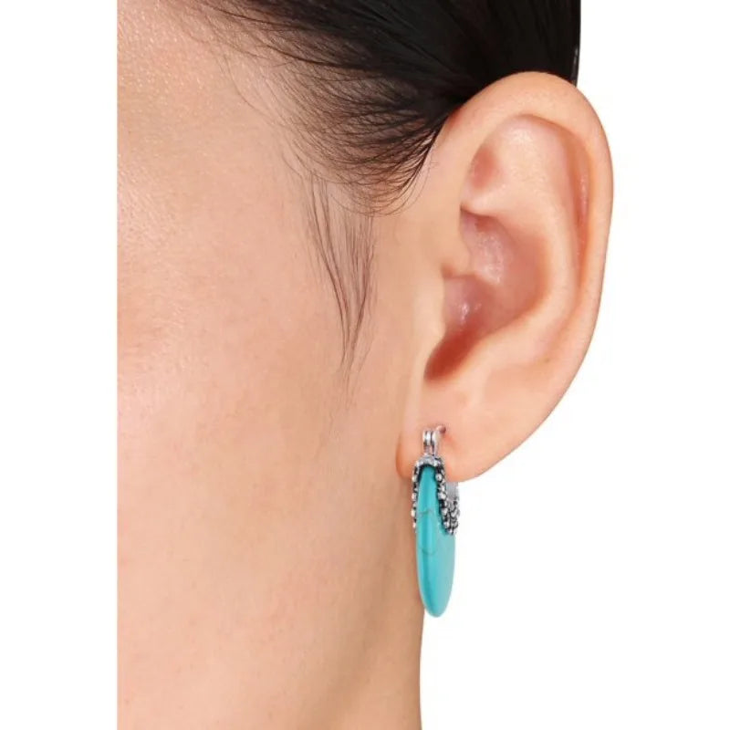 Charming Silver Earring for Any Occasion