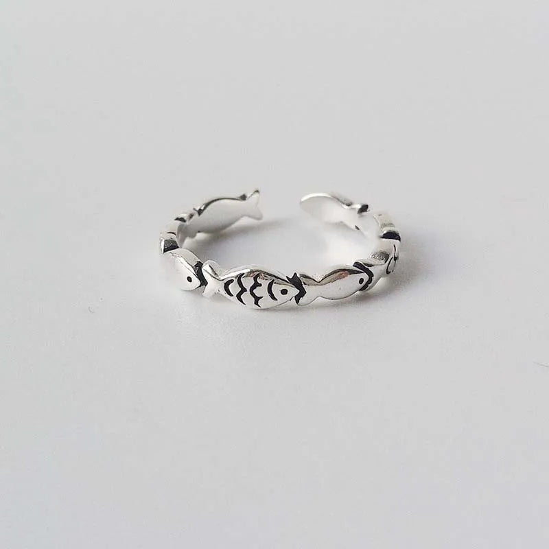 Charming Silver Ring for Any Occasion