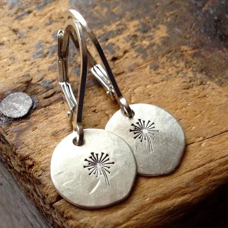Elegant Silver Earring for Every Occasion