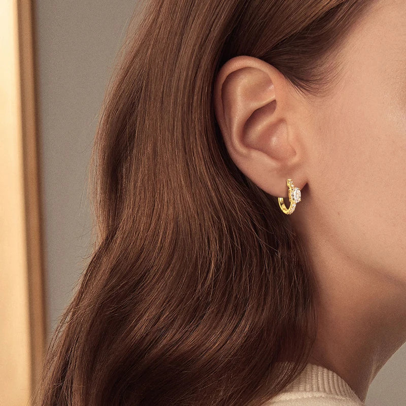 Beautiful Gold Earring with Unique Style
