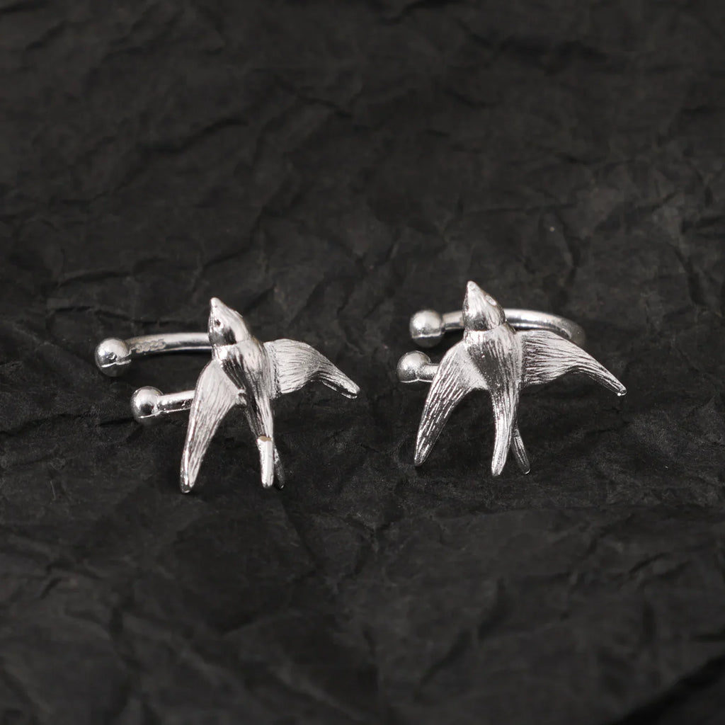 Beautiful Silver Piece with Unique Style