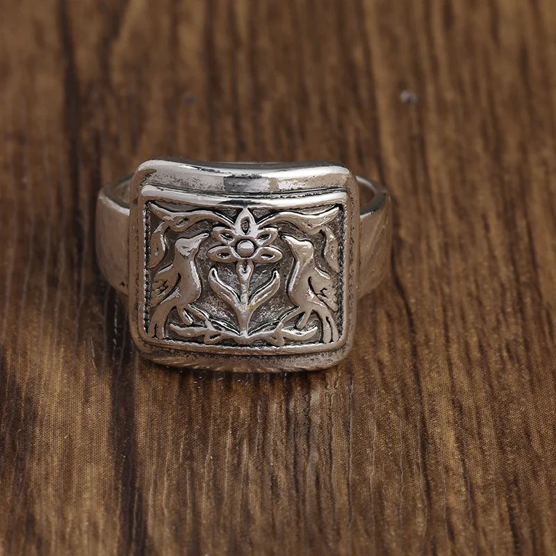 Classic Ring with Timeless Appeal