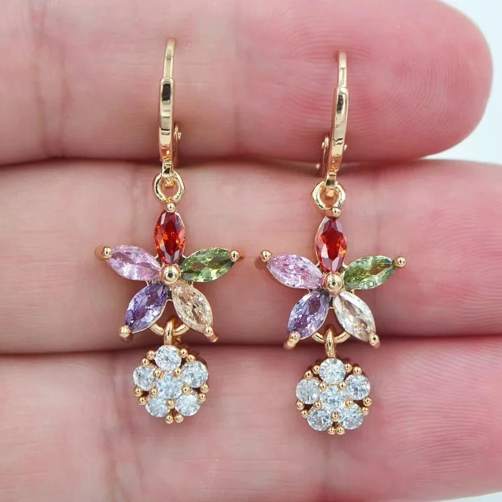 Classic Gold Earring with Timeless Appeal