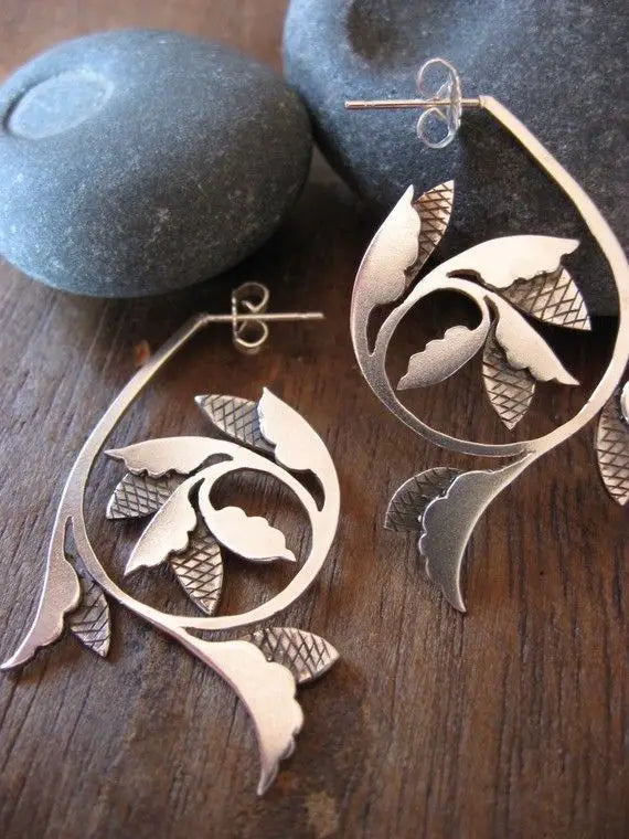 Elegant Silver Earring for Every Occasion