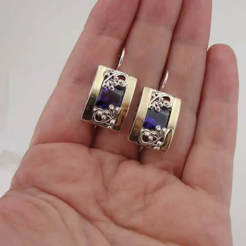 Beautiful Silver Earring with Unique Style