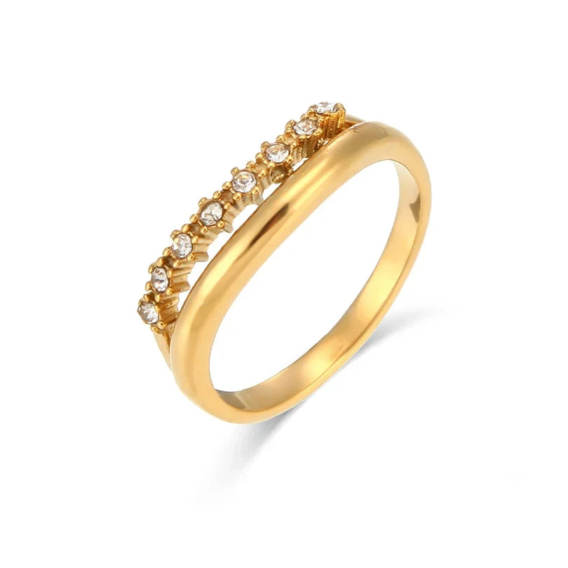 Charming Gold Ring for Any Occasion
