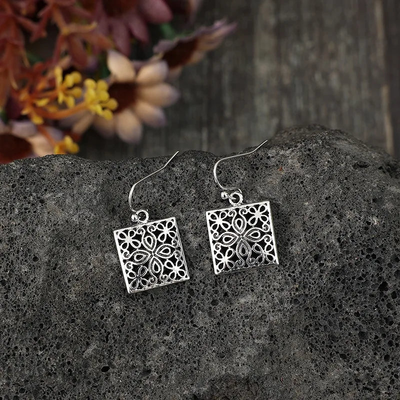 Charming Silver Earring for Any Occasion
