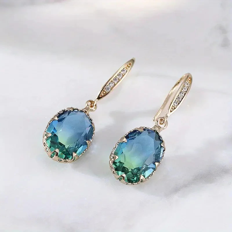 Romantic Gold Earring for Special Moments