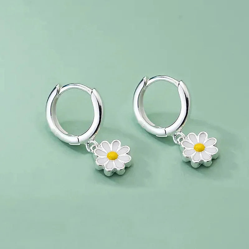 Beautiful Silver Earring with Unique Style