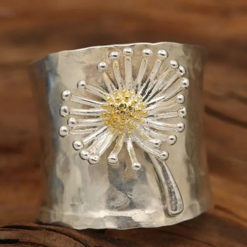 Classic Silver Ring with Timeless Appeal