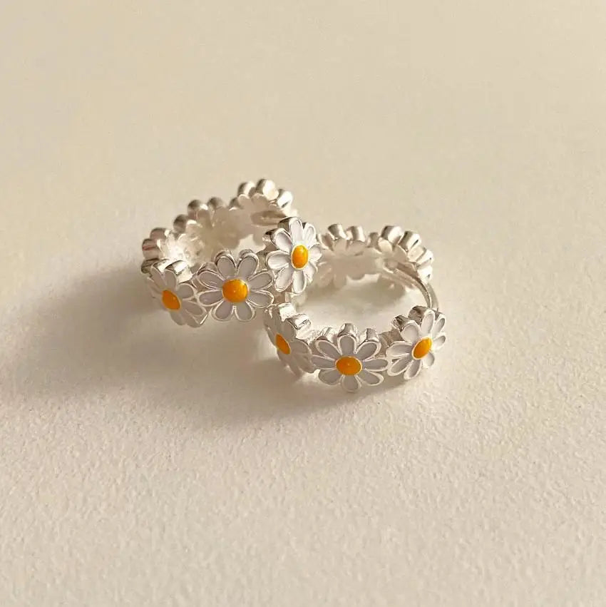 Stunning Silver Earring for Daily Wear