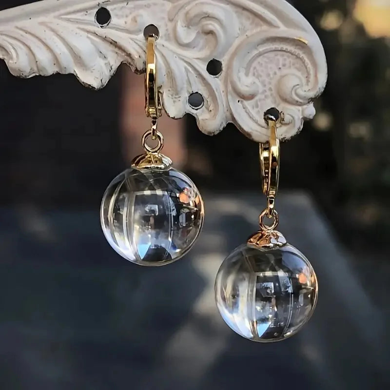 Beautiful Gold Earring with Unique Style