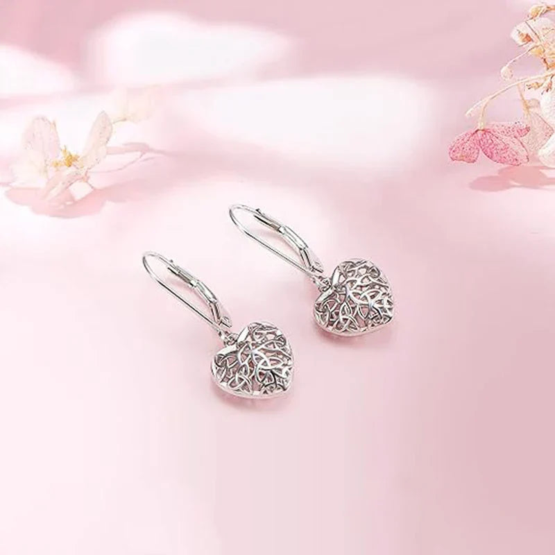 Charming Silver Earring for Any Occasion