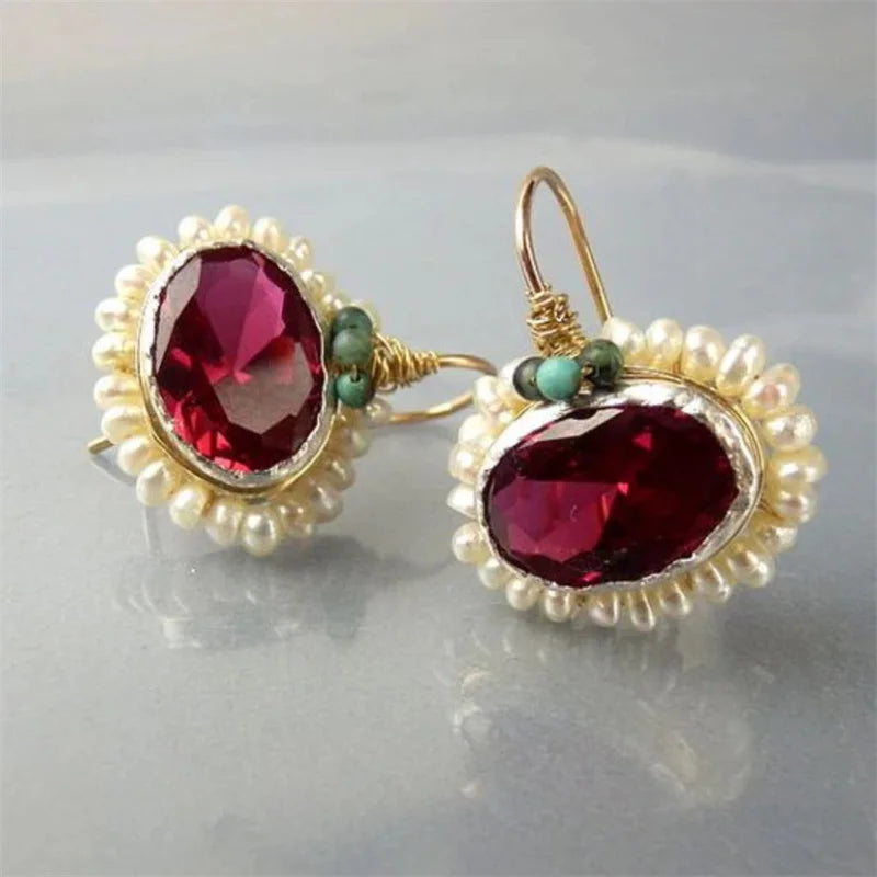 Elegant Gold Earring for Every Occasion