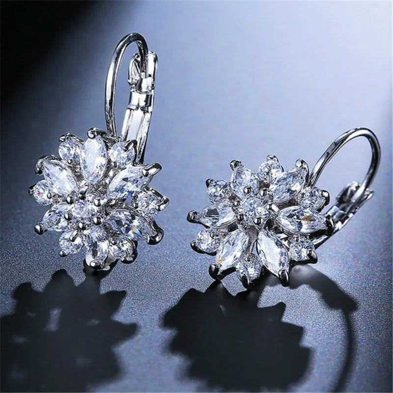 Romantic Silver Earring for Special Moments