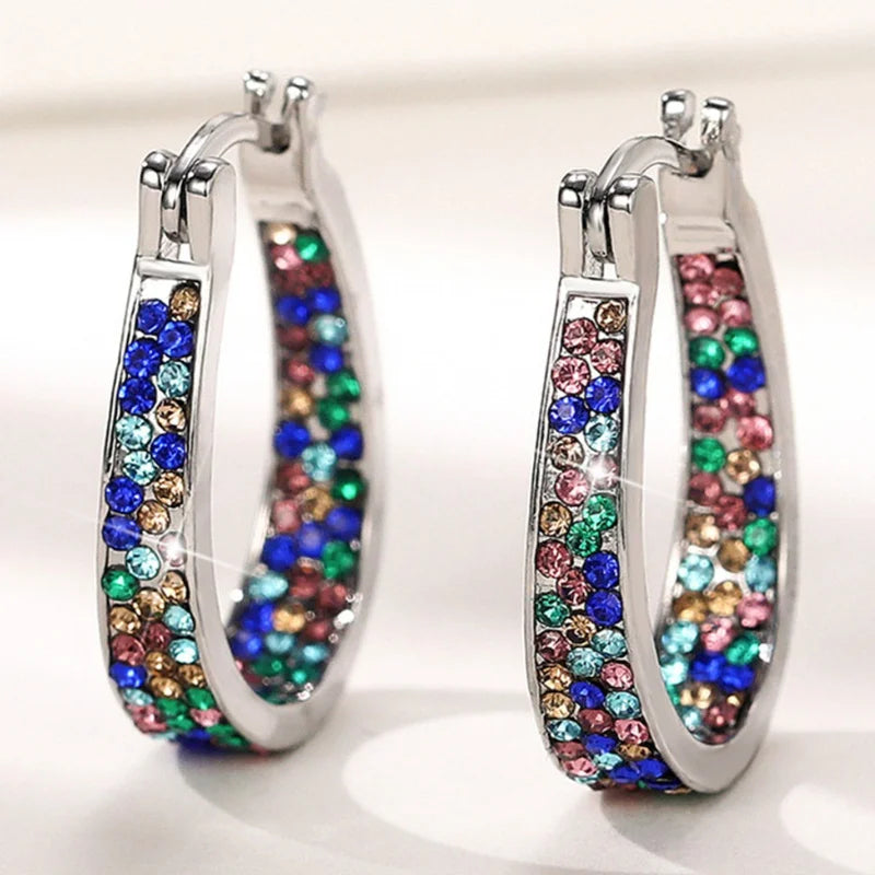 Charming Silver Earring for Any Occasion