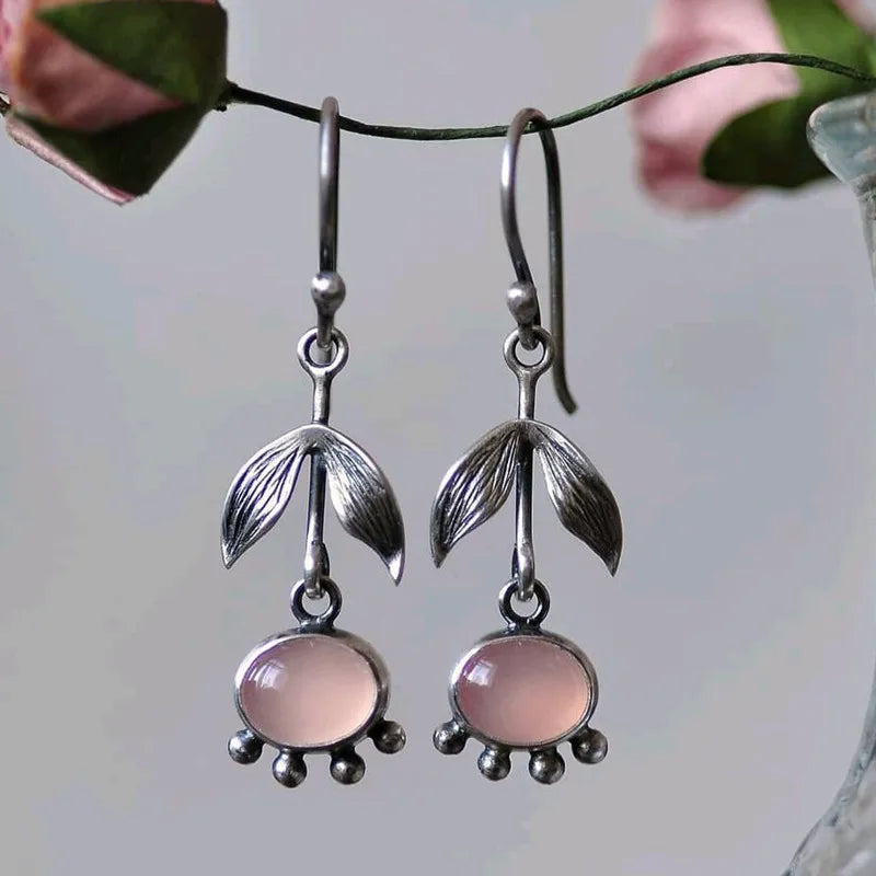 Charming Silver Earring for Any Occasion