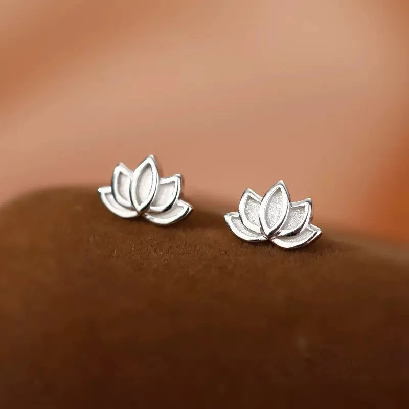 Classic Silver Earring with Timeless Appeal