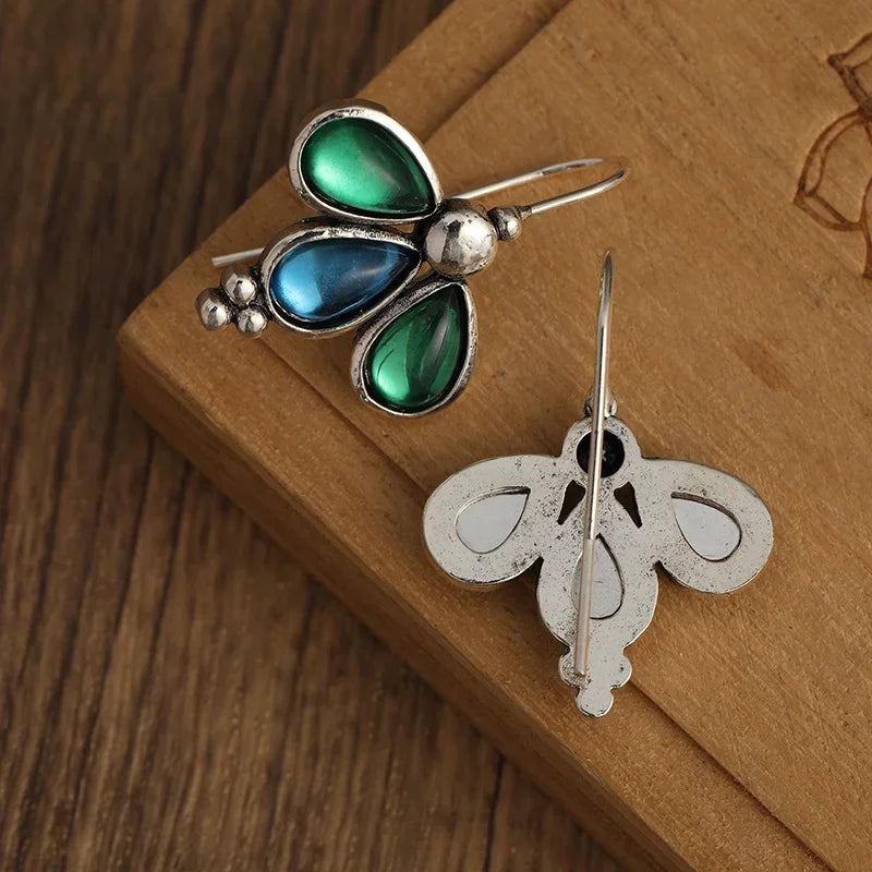 Charming Silver Earring for Any Occasion
