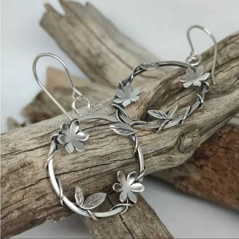 Romantic Silver Earring for Special Moments