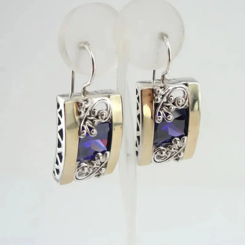Beautiful Silver Earring with Unique Style