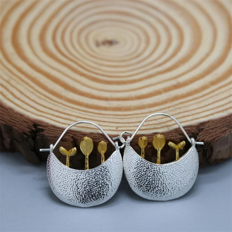Classic Gold Earring with Timeless Appeal