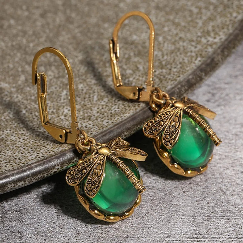 Beautiful Gold Earring with Unique Style