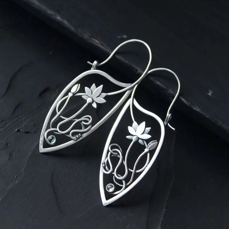 Beautiful Silver Earring with Unique Style