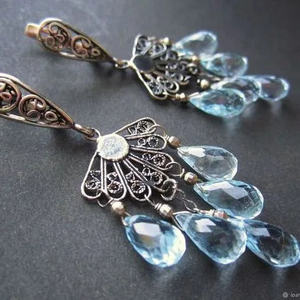 Stunning Gold Earring for Daily Wear