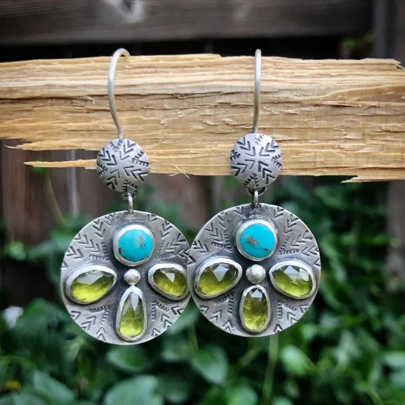 Charming Silver Earring for Any Occasion