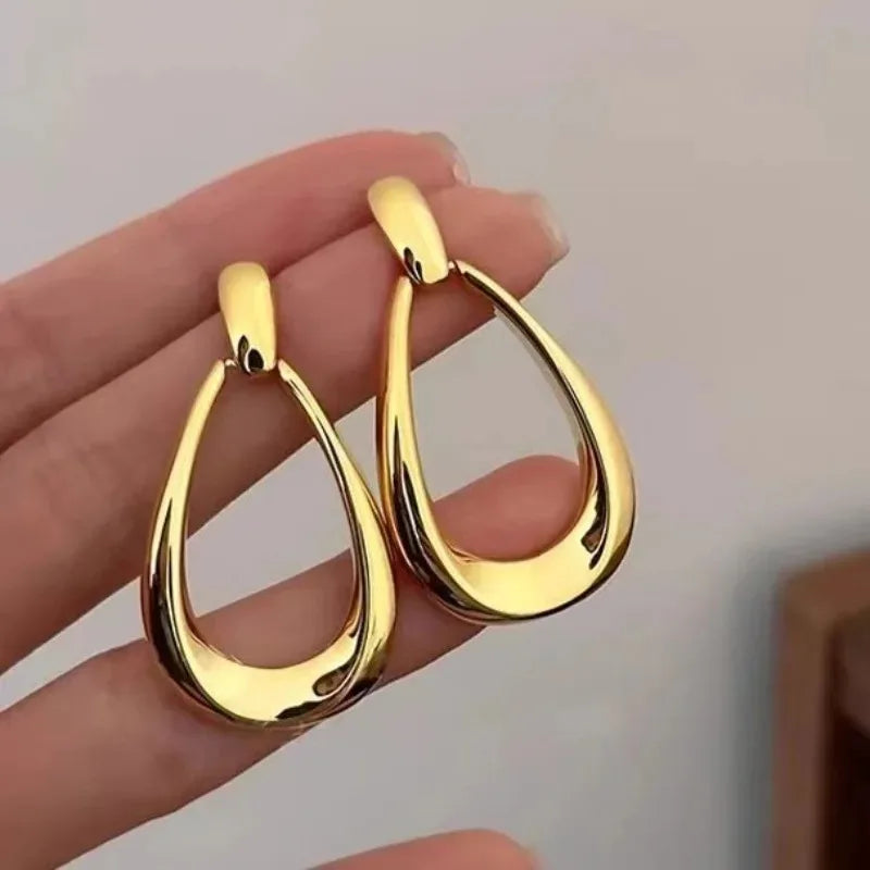 Classic Silver Earring with Timeless Appeal
