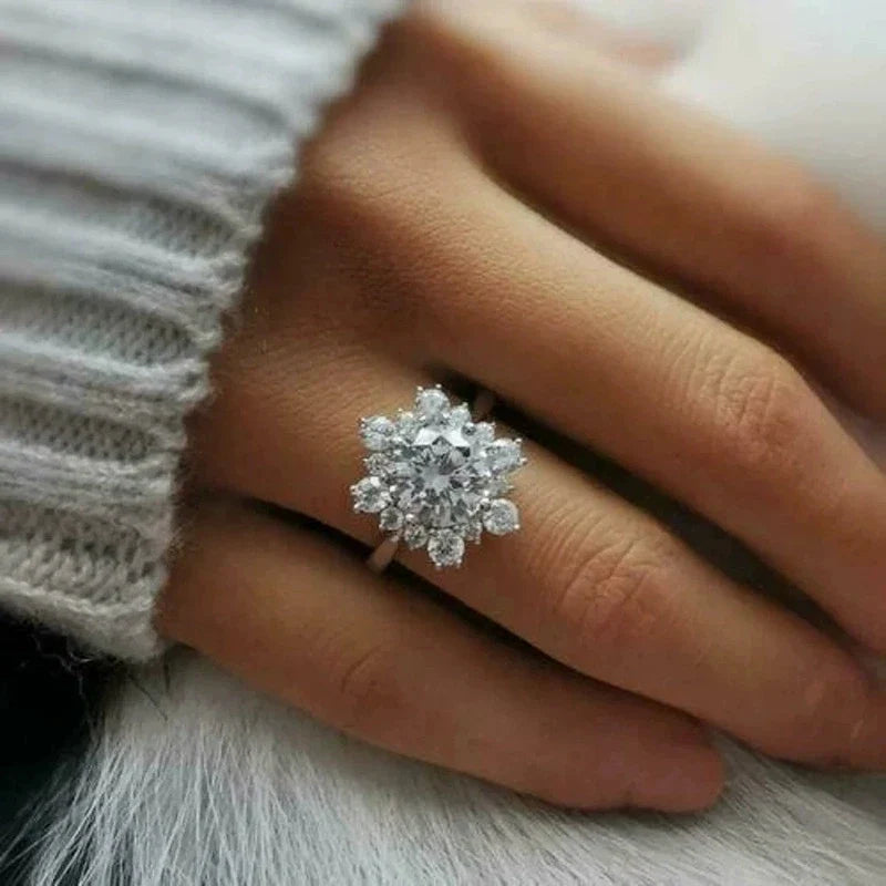 Charming Silver Ring for Any Occasion