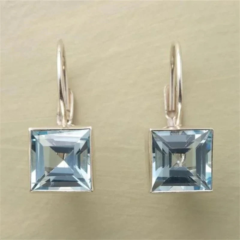 Elegant Silver Earring for Every Occasion