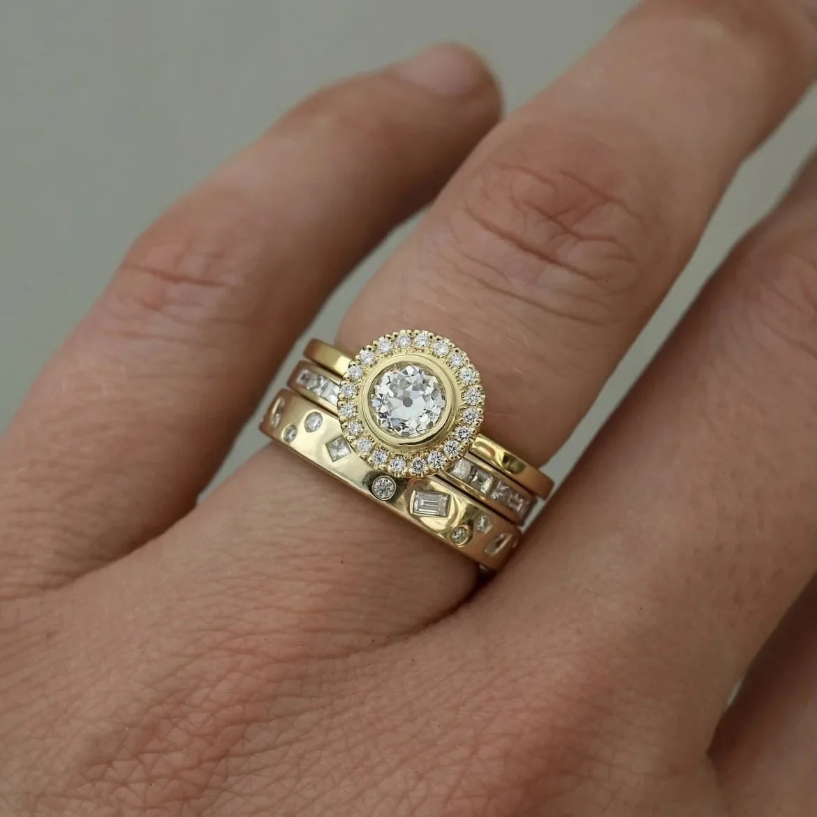 Beautiful Gold Set with Unique Style