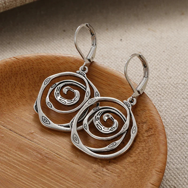 Vintage Handmade Silver Earring