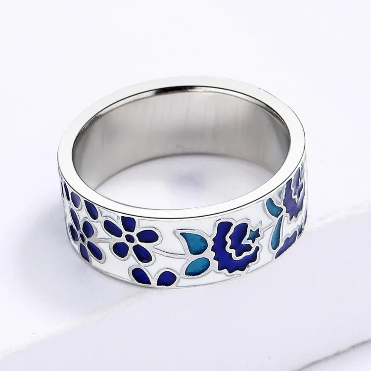 Beautiful Silver Ring with Unique Style
