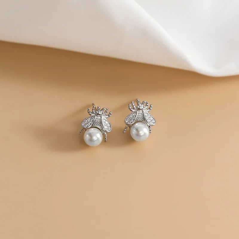 Stunning Gold Earring for Daily Wear