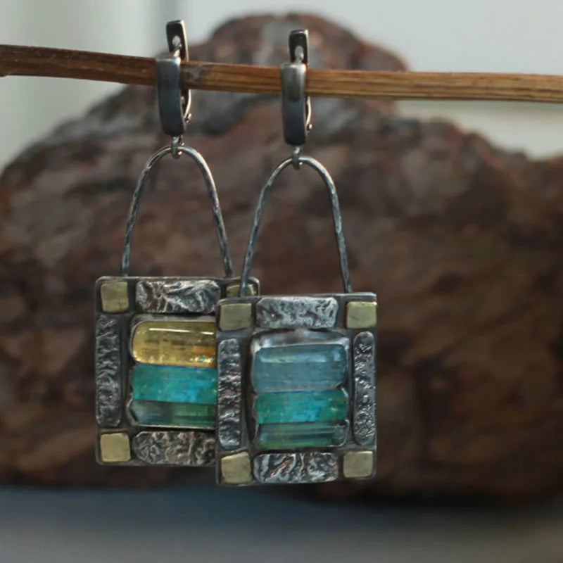 Charming Silver Earring for Any Occasion