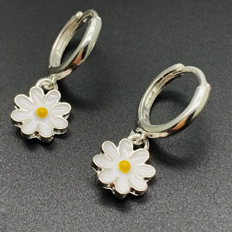 Beautiful Silver Earring with Unique Style