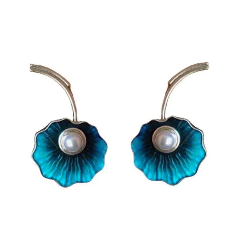 Classic Silver Earring with Timeless Appeal