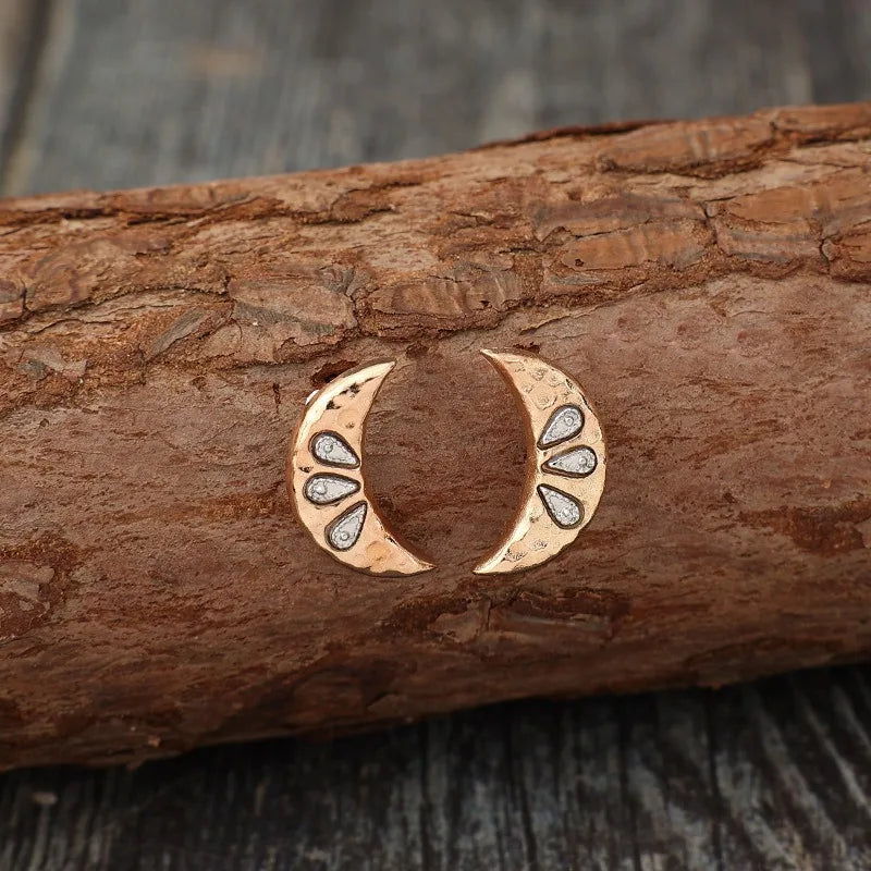 Beautiful Gold Earring with Unique Style